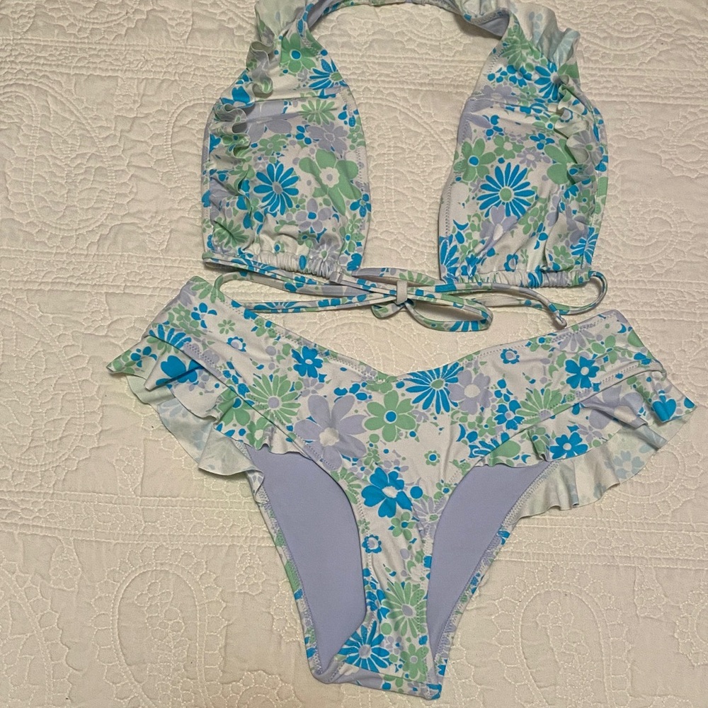 aerie women medium Floral Ruffle Bikini Set - Blue & Green purple multi
